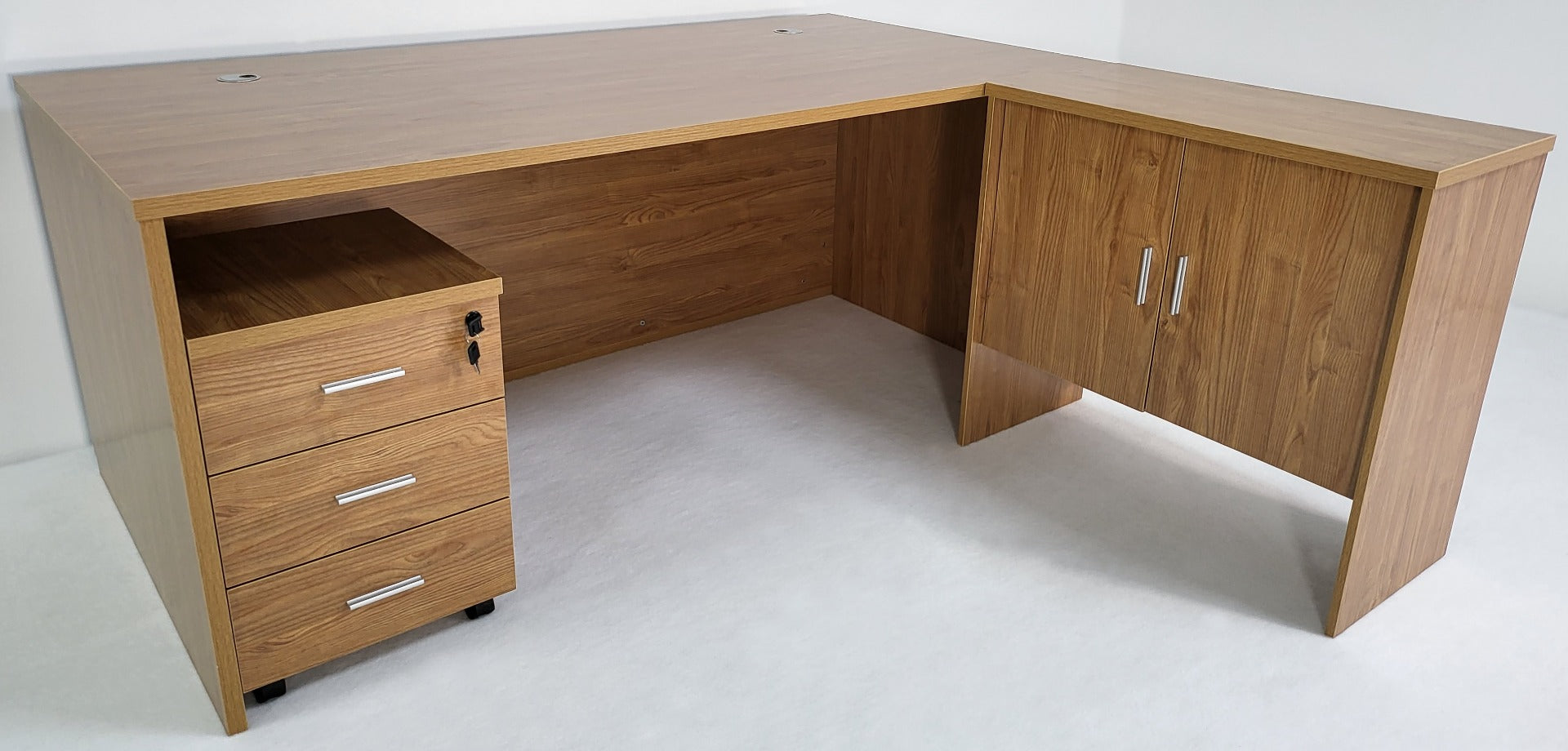 Modern Oak Executive Office Desk with Leather Panelling with Mobile Pedestal and Desk Level Return - KW-8690-1800mm